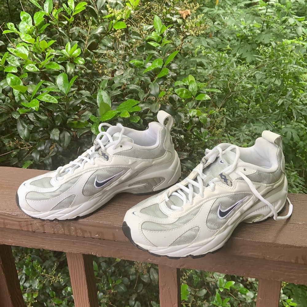 Like new Nike men 8.5widths